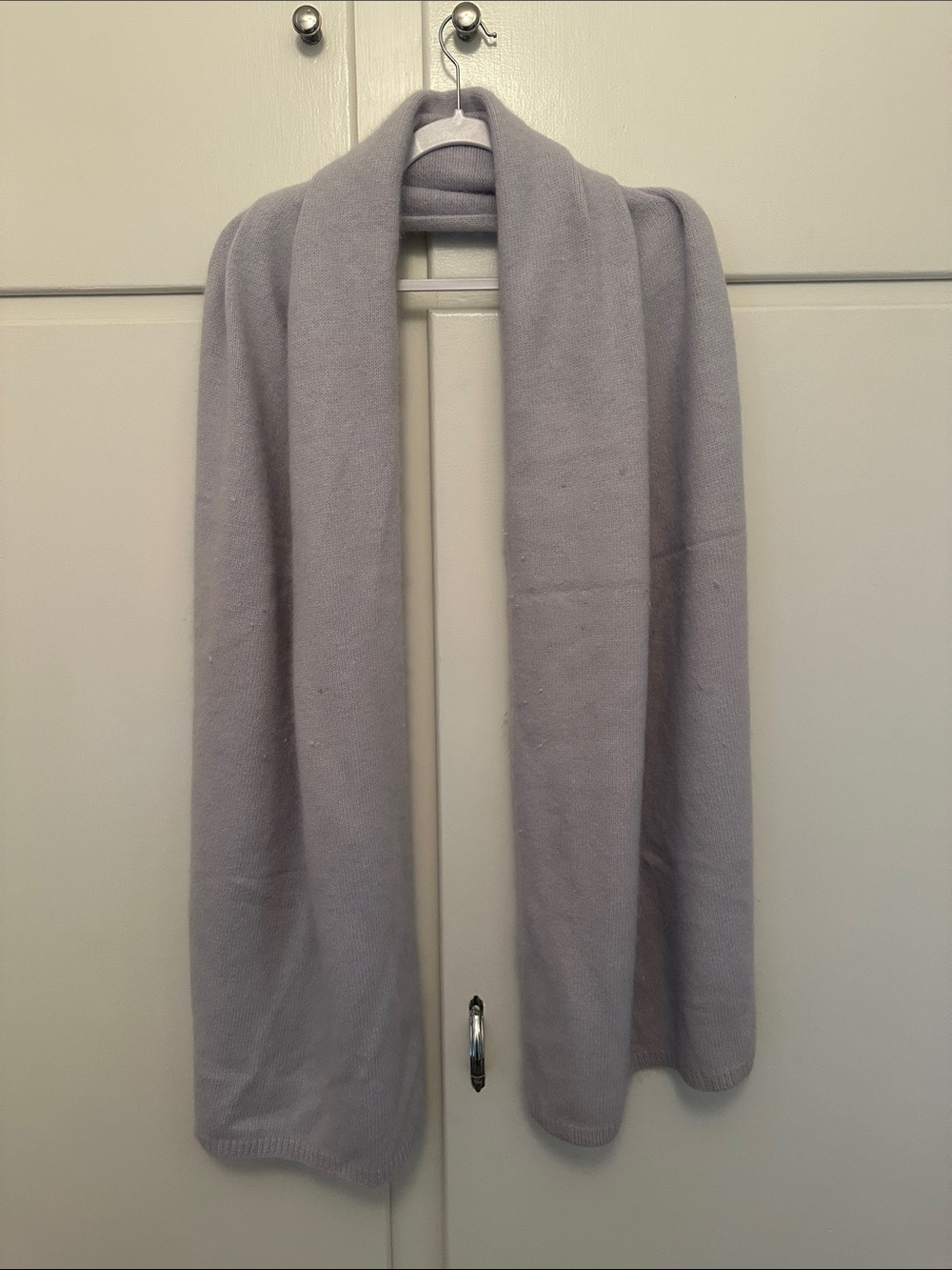 EUC Bebe Soft Lavender Open-Front Women's Sweater Wrap Scarf